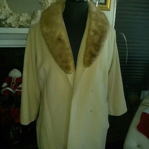Vintage coat very nice
